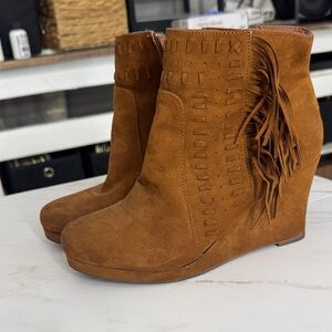 Report Tan Suede Fringe Wedge Boots